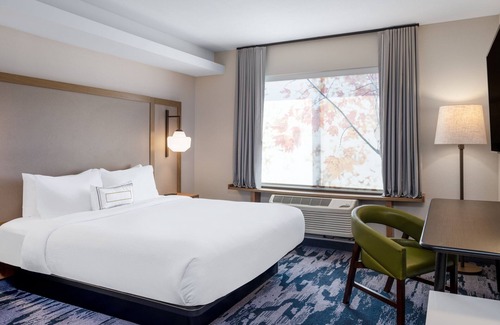 Brooklyn Center Hotel | Fairfield Inn & Suites by Marriott Minneapolis North