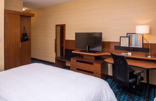 Maryland Heights Hotel | Fairfield Inn & Suites by Marriott St. Louis Westport