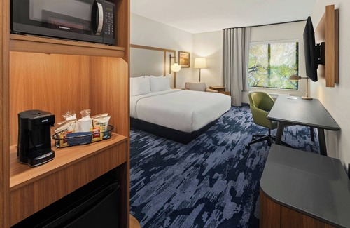 Cedar Rapids Hotel | Fairfield Inn & Suites by Marriott Cedar Rapids North