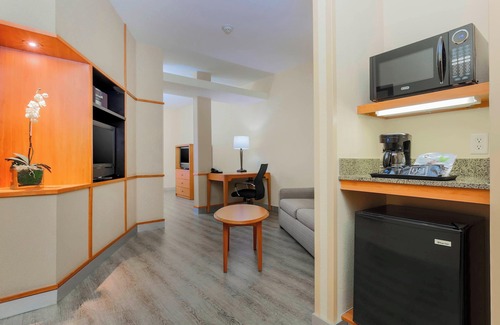 Temecula Hotel | Fairfield Inn & Suites Temecula by Marriott