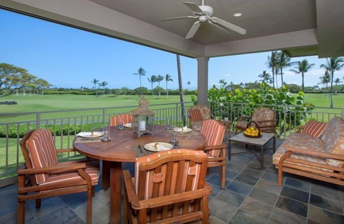 Kaupulehu Condo | Fairway Villa 120A: Charming w/Shared Pool, AC, Golf Cart & Lanai Ocean Views