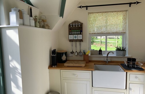 Glen Lyon Cottage | Fairytale thatched Highland Cottage