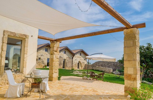 Castromediano Villa | Falcon Home Resort: Superior Double Room "Metal"