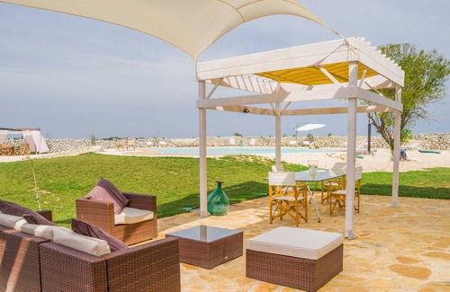 Castromediano Villa | Falcon Home Resort: Superior Double Room "Metal"