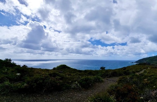 Arakoon House | Fall asleep listening to the sounds of the ocean, relax your days away at...