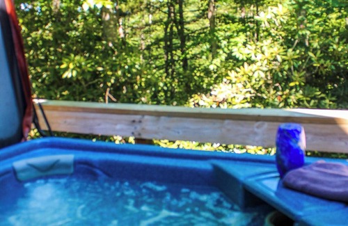 Crumpler Ski Chalet | Fall Colors + Cozy Cabins = Your Perfect October Retreat @ Wildflower Ridge