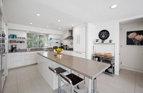 Twin Palms House | Fall Dates Available! Mid-Century Home! Private Pool, Spa, and Mountain Views!