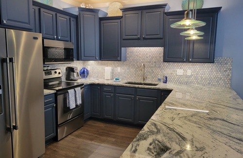 Hollister Condo | Fall Dates open! Luxury Lakefront Condo! 2 King Beds/2 New Baths, What A View!