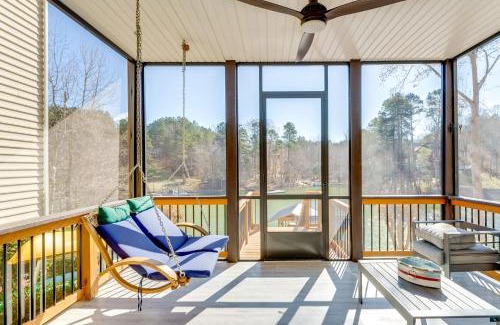 Scotts House | Fall Escape on Lookout Shoals Lake with Game Room!