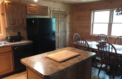 Carroll Valley Cabin | Fall is right around the corner! Plan your mountain getaway now!