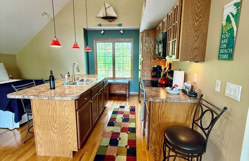 Lake Leelanau House | Fall open w/early check in & late check out, relaxing waterfront getaway for 2