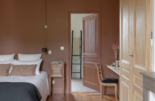 Saint-Germain-au-Mont-d'Or House | Family room 2 to 4 persons hotel near lyon