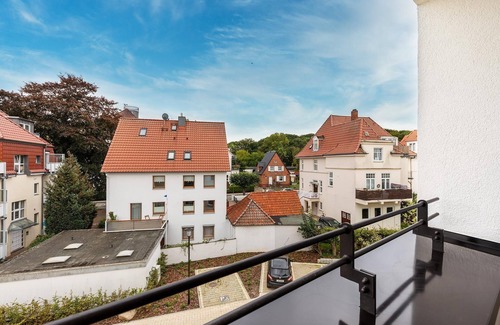 Alt-Travemunde/Ronnau Apartment | Familienfreundliches Apartment mit Zwei Badezimmern und Loggia in Strandnähe