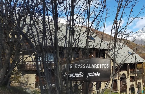 Puy-Saint-Vincent Apartment | Family apartment for 6/7 people, 68 m2, spacious and quiet. Superb view!