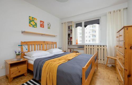 Muranow Apartment | Family Apartment for 6 People in Warsaw by Noclegi Renters