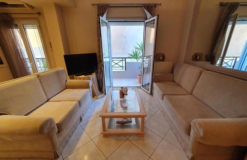 Nea Alikarnassos Apartment | Family Cozy Apartment