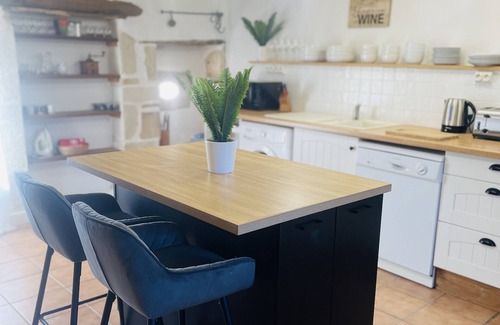 La Chapelle-Pouilloux Other | Family friendly gîte set in idyllic countryside w/games barn + 12x6m pool