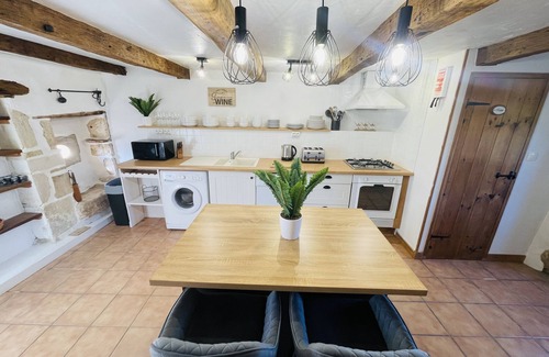 La Chapelle-Pouilloux Other | Family friendly gîte set in idyllic countryside w/games barn + 12x6m pool