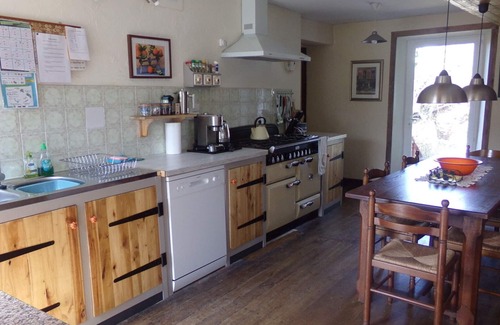 La Chapelle Montbrandeix Cottage | Family Friendly in Idyllic Setting with Private Pool and Large Garden.