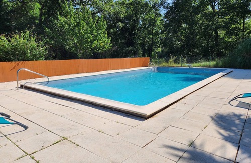 Saint-Germain-dEsteuil House | Family home on large plot with private pool