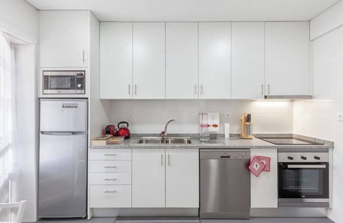 Guimaraes Apartment | Family-friendly apartment in the city center with parking, wifi, A/C .