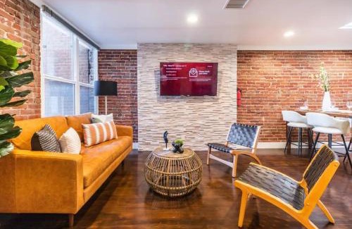 Gaslamp Quarter Apartment | Family-Friendly Apartment with Kitchen