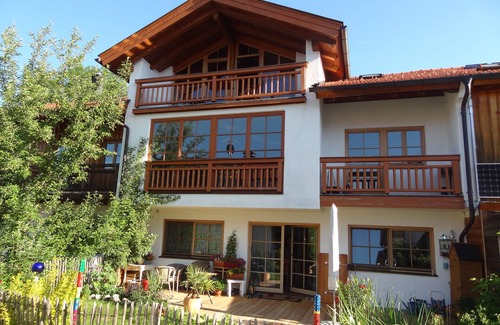 Arzbach Apartment | Family-friendly vacation apartment with a view of the Brauneck skiing area