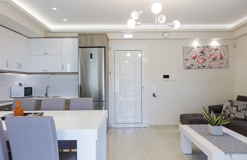 Vlichada Villa | Family-Friendly villa w/Pool ,Children area & BBQ