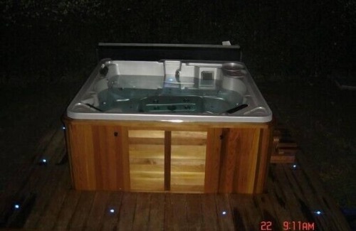 Bangor House | Family home, Belle-Ile-en-Mer, heated pool and spa/jacuzzi, 8/10 people