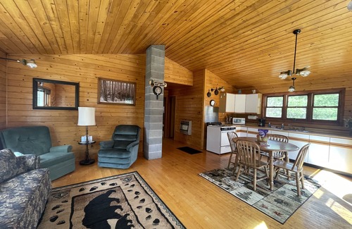 Crystal Falls Cabin | Family lodge on private lake to enjoy fishing, hiking, nature and much more!