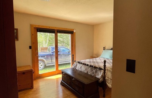 Crystal Falls Cabin | Family lodge on private lake to enjoy fishing, hiking, nature and much more!