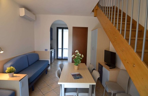 Lido di Spina Apartment | Family Oasis Near the Sea
