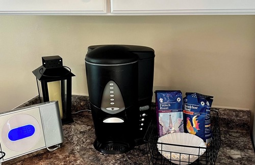 Ransom House | Family & pet-friendly, peaceful rural escape. Hiking nearby.