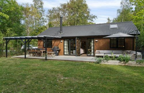 Yderby House | Family Retreat Between Forest And Beach In Odden