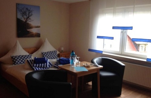 Schmittlotheim Cottage | Family room - Landgasthof Elsebach