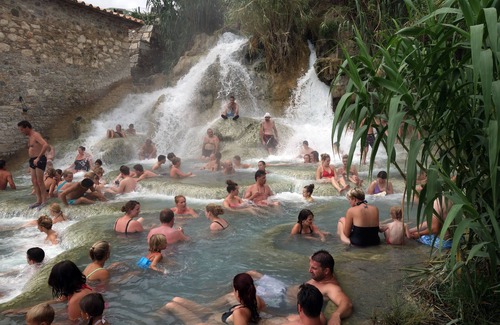 Torre Alfina Apartment | Family vacation in nature with a playground and a wonderful view