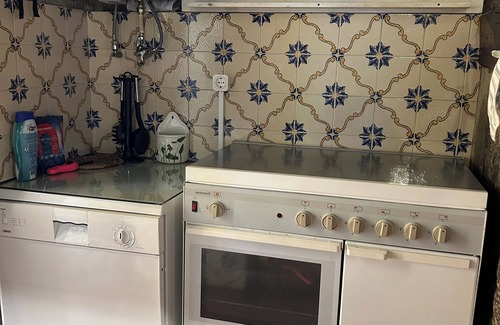 Amares House | Family vacations. 1 km from Solar da Levada, Lago dos Cisnes and Solar das Bouças.