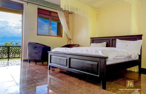 Jinja Hotel | Fancy Resort Beach Hotel