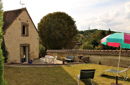 Merry-la-Vallee Cottage | Fantastic Country Home (Guédelon, Chablis, Puisaye)