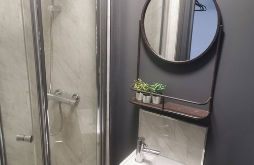 Leamington Spa Apartment | Fantastic Studio Apartment