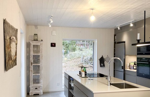 Osterbymo House | Fantastic location next to Lake Sommen