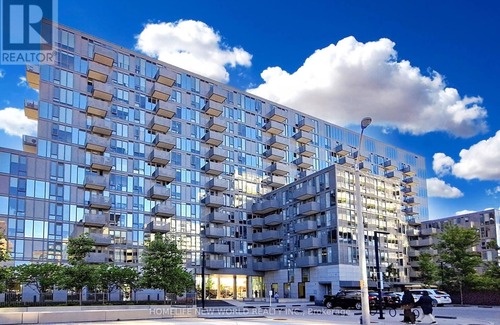 Clanton Park Condo | Fantastic one bed plus one den condo near Yorkdale mall and Wilson subway