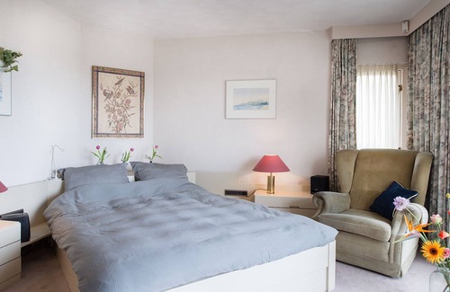 Bloemendaal Villa | Fantastic Villa on a dune! Close to Amsterdam and the sea! Lots of privacy.