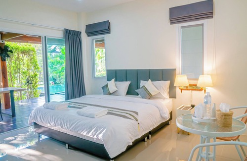 Chom Thong Resort | Farinda Resort & Pool Villa