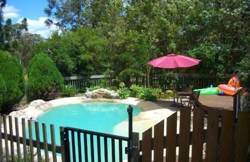 Kandanga House | Farm and Vineyard with private resort style pool