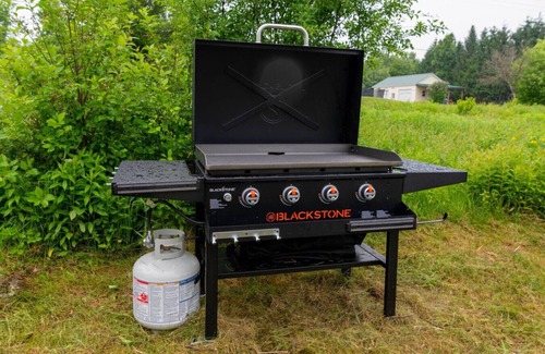 Fairfield RV Rental | Farm Stay Yurt - 7 min St Albans