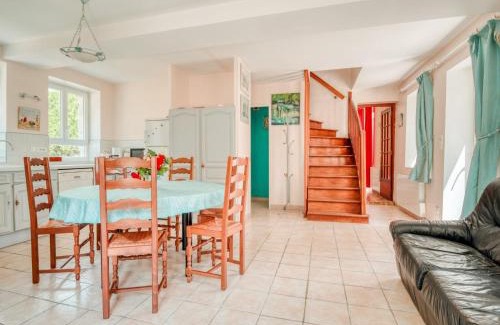 Boncourt House | Farmhouse in Boncourt with Private Garden