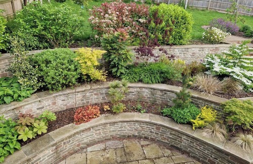 Blaisdon House | Farmhouse. Sleeps 10. Hot tub & pool table.