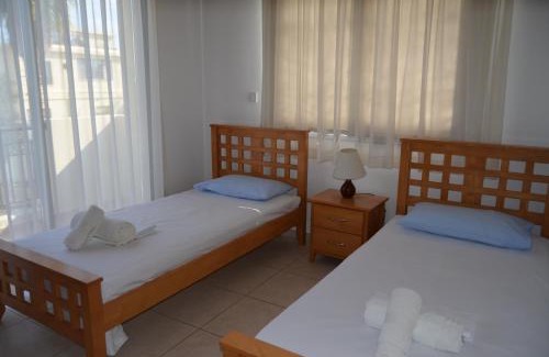 Paphos Apartment | Faros Beach Apartment A102