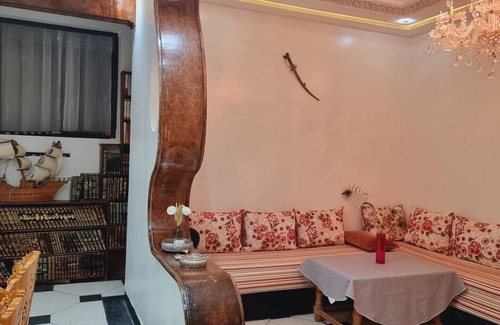 Ville Nouvelle Apartment | Fassia apartment in a quiet corner of the medina showcases the work of artisans